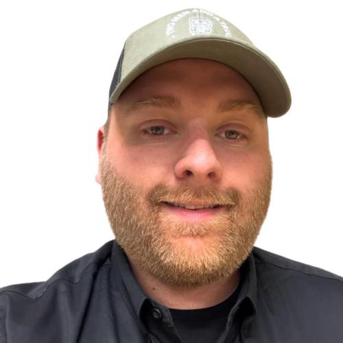 Devlin - operations manager with two men and a truck