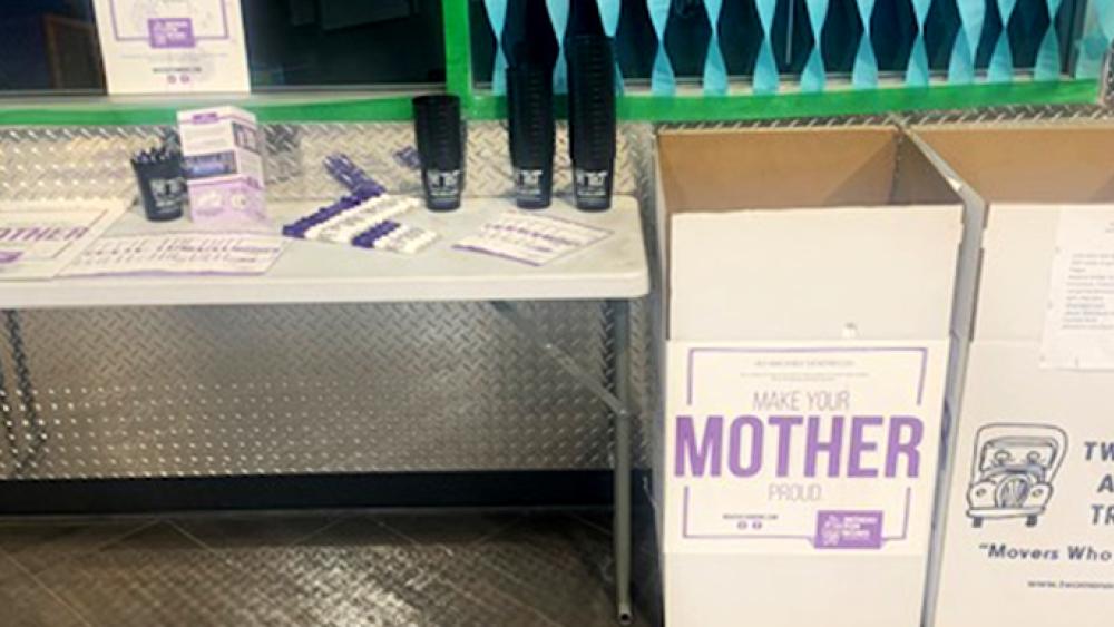 Crunch Fitness Movers for Moms display