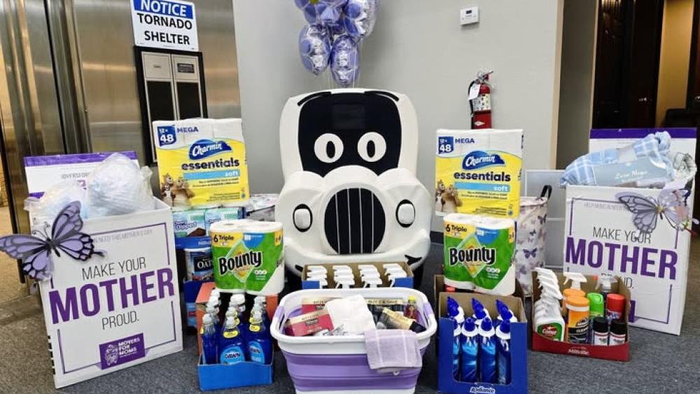 Movers For Moms 2025 Front Office