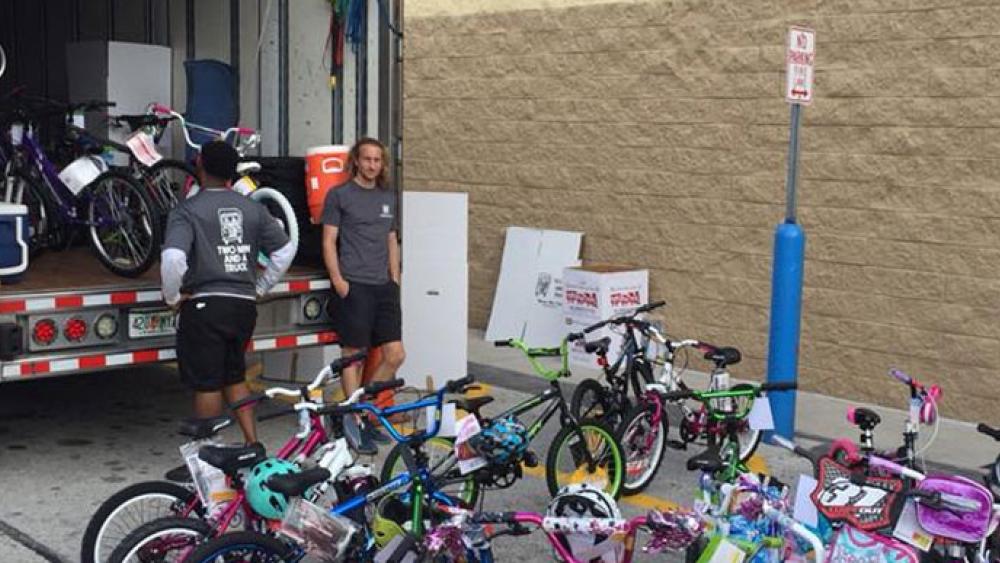 toys for tots clearwater movers