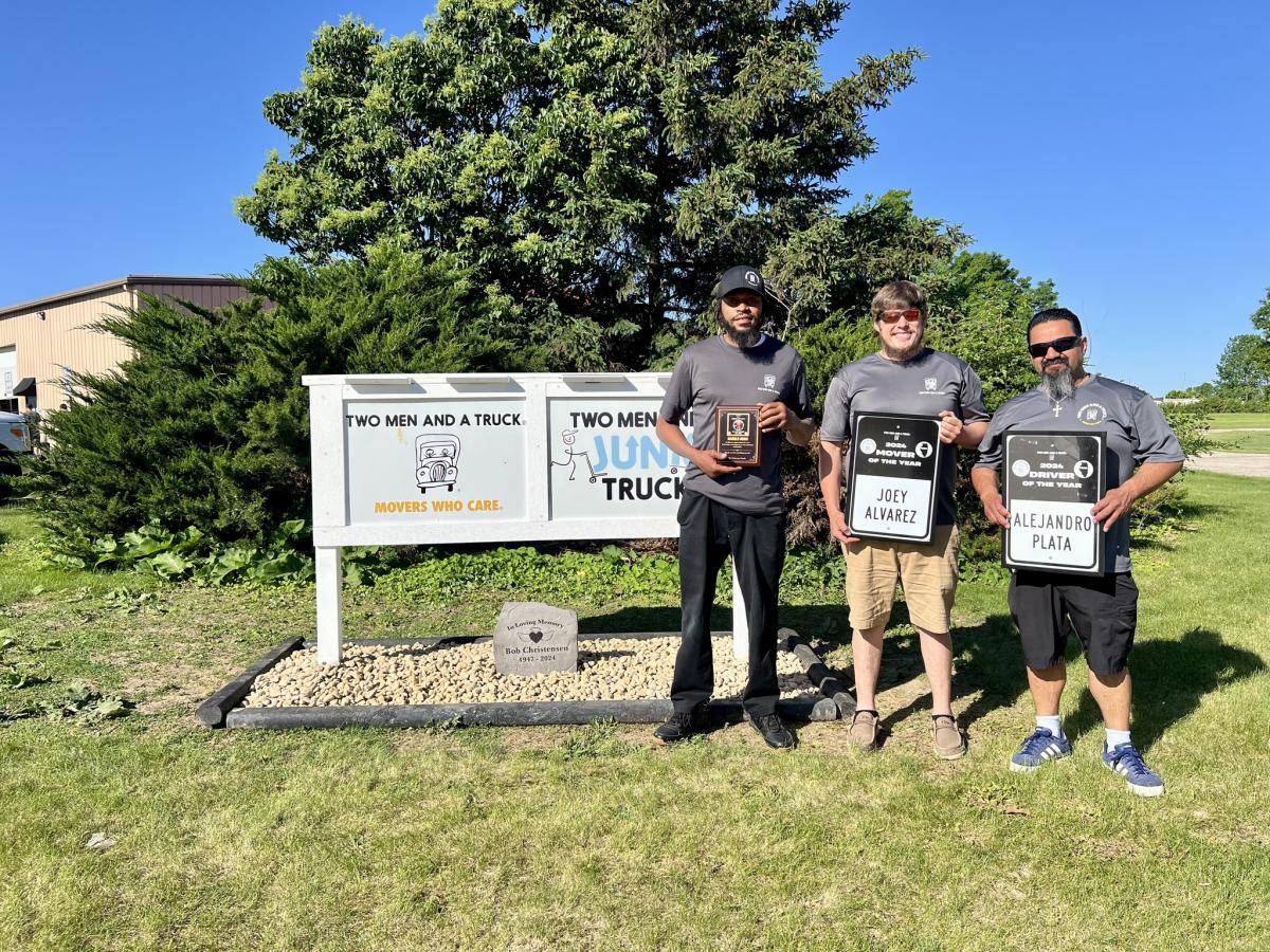 peoria award winners for moving 25