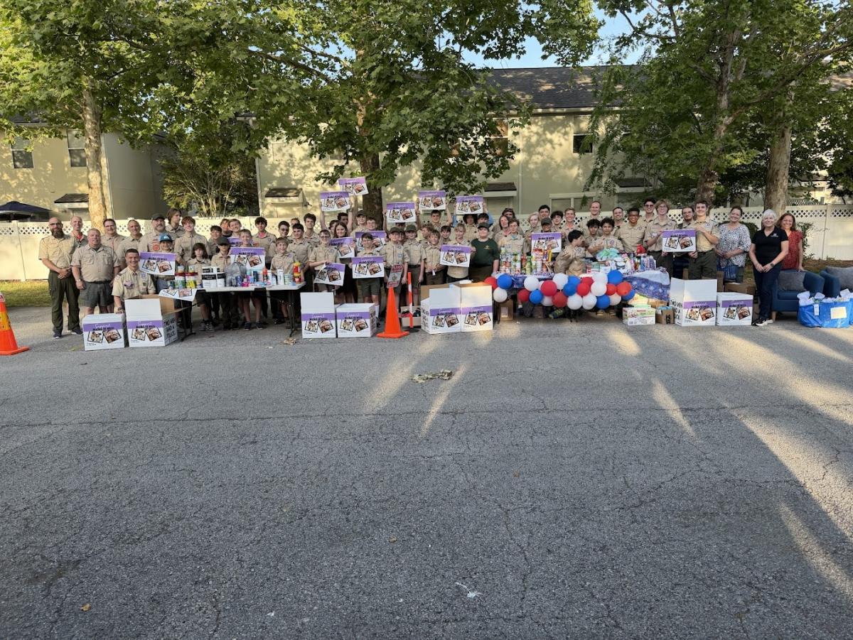 troop 474 donates to Movers for Moms 