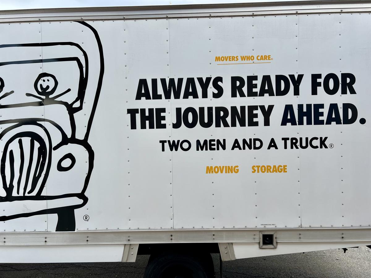 picture of one of our long-distance moving trucks