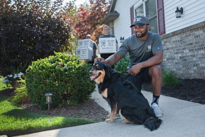 Mover with dog