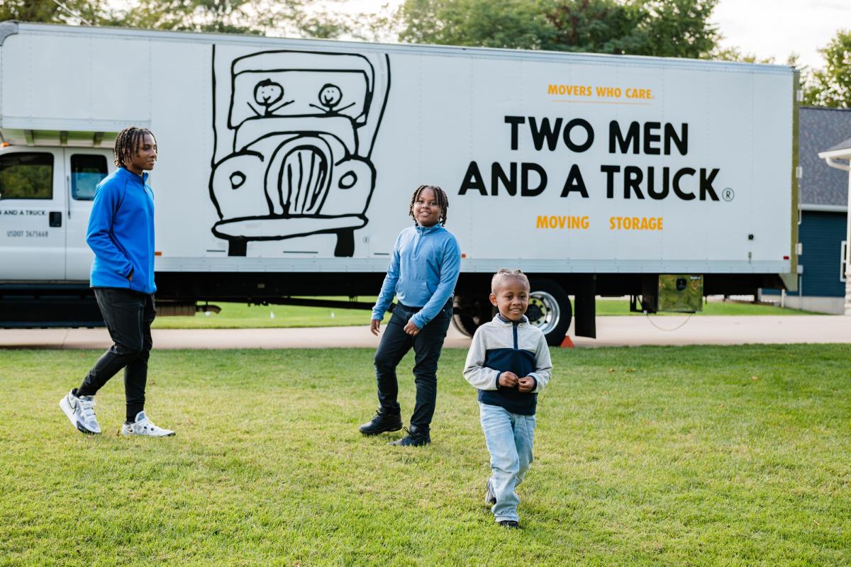 Expert moving tips to make moving a positive experience for kids
