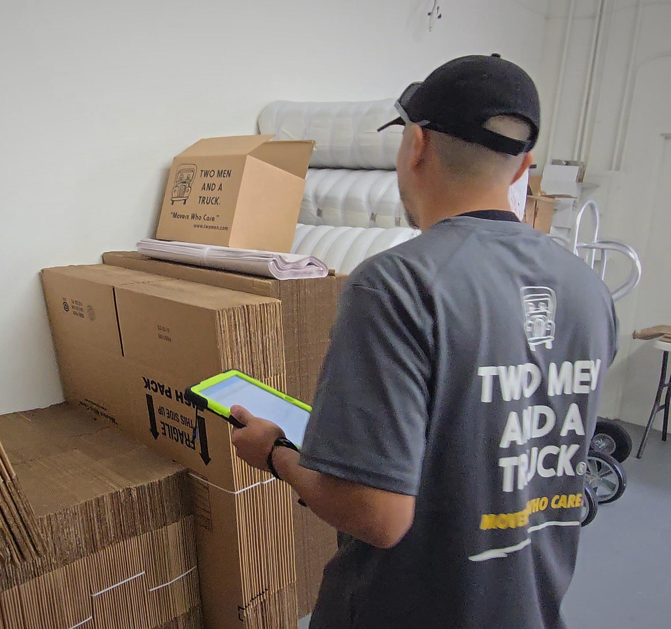 mover taking inventory