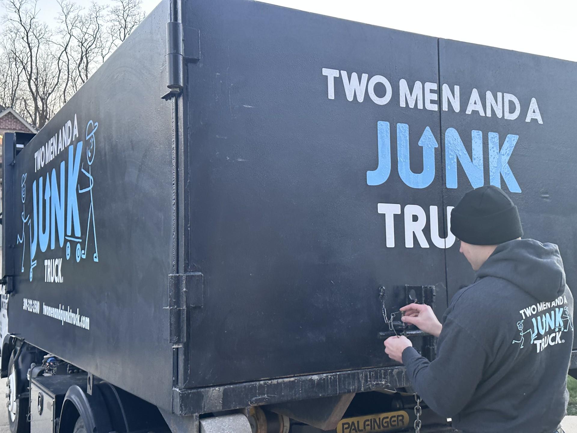 junk removal company in peoria il