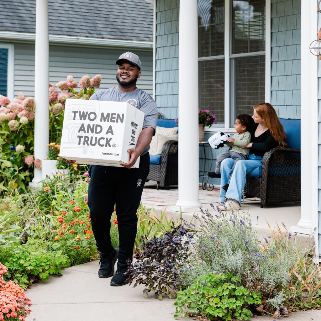 two-men-and-a-truck-sacramento-moving-Del-Paso-Heights