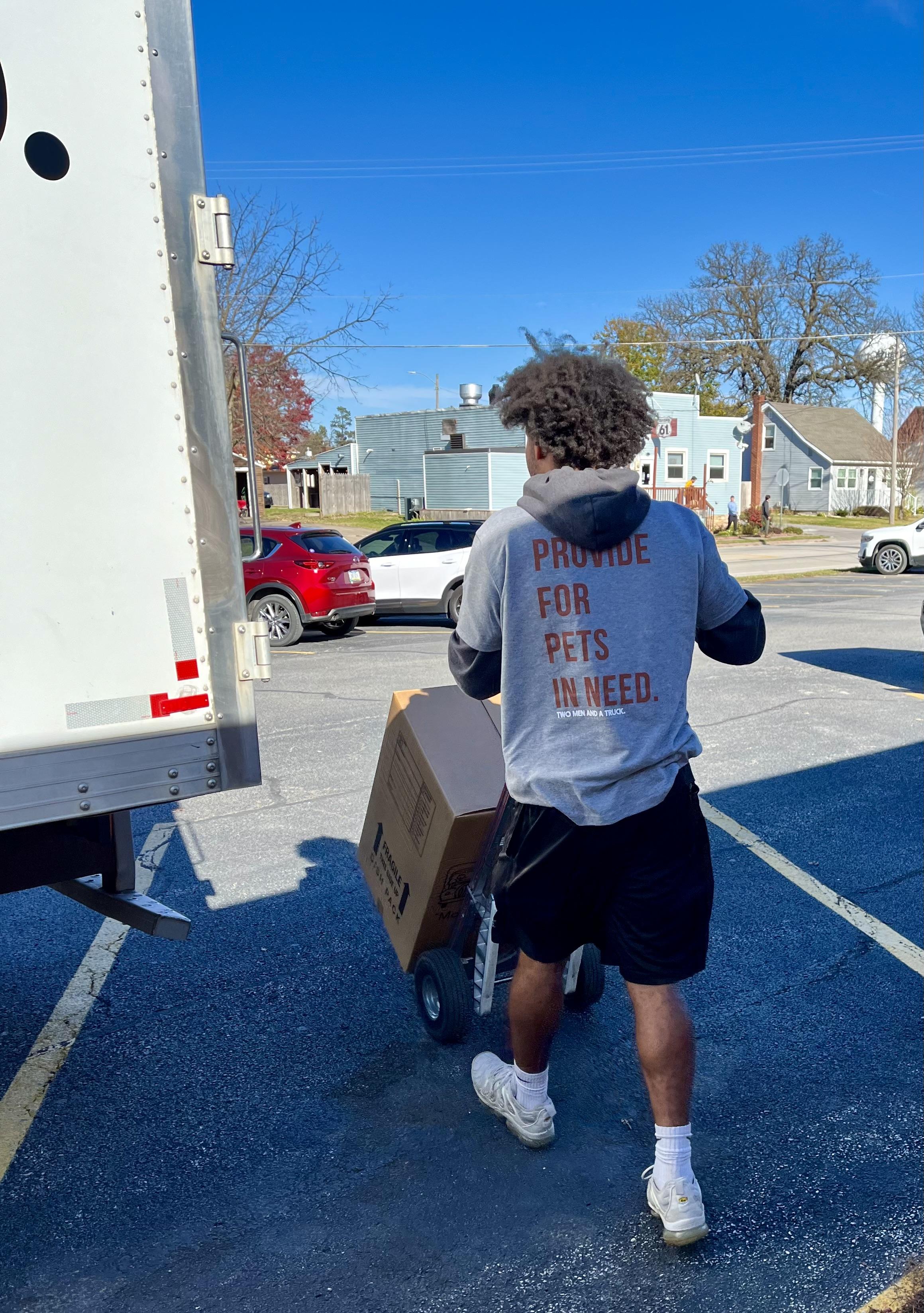 donation pickups for movers for mutts in the quad cities