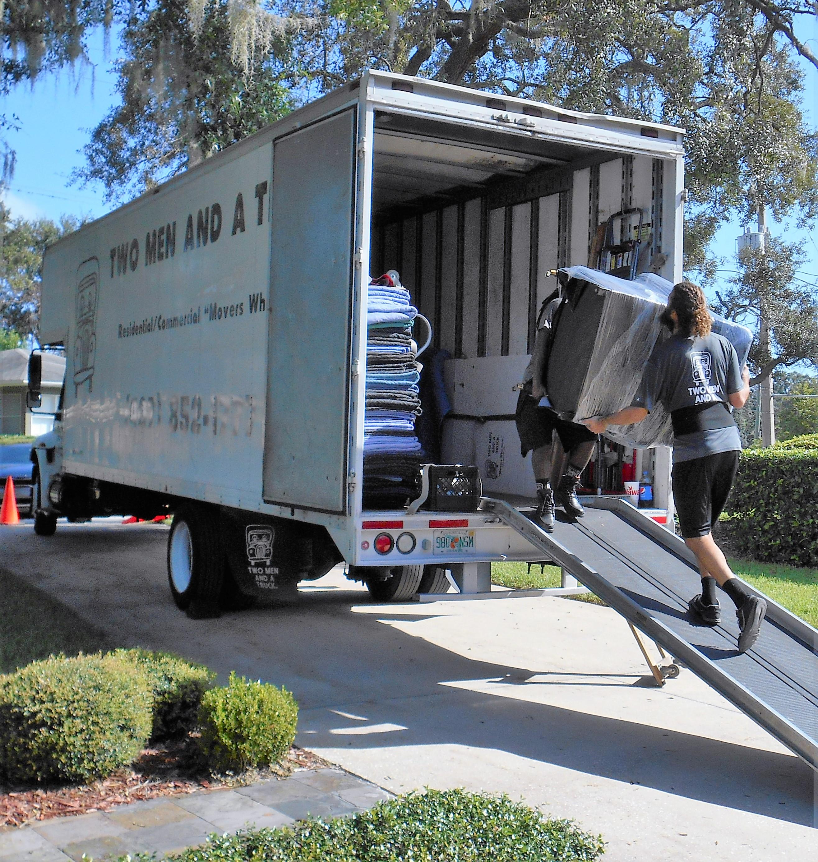 What Fits In A 10' Moving Truck 