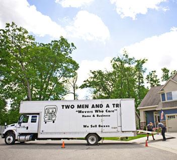 movers providing long distance services at destination home