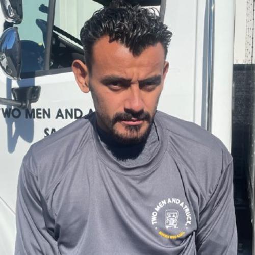 Mario Amaya Mover Berkeley 0691