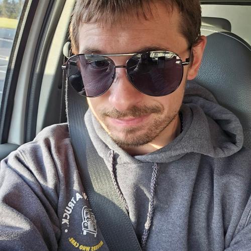 Tyler driver selfie with sunglasses 