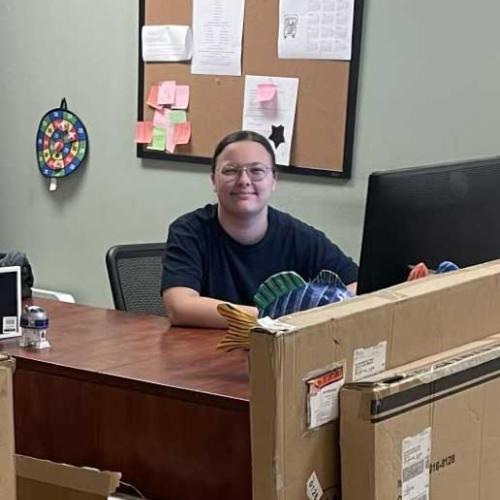 Hailey - customer service rep with two men and a truck