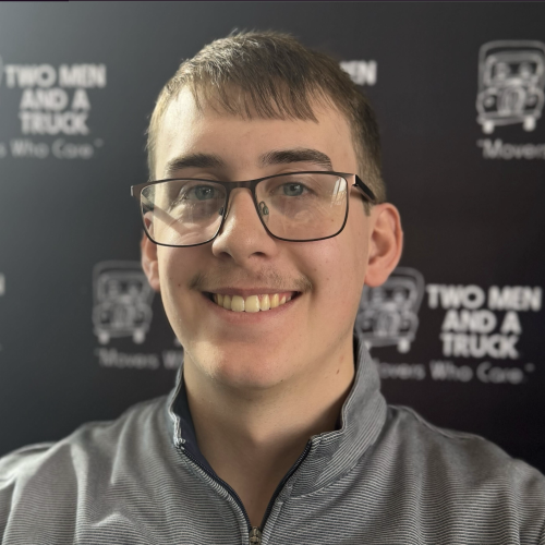 Jonathan, Operations Manager 