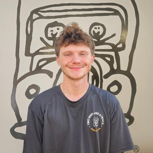 Zach, Mover