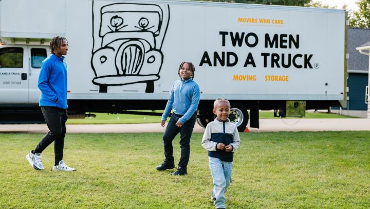 Expert moving tips to make moving a positive experience for kids